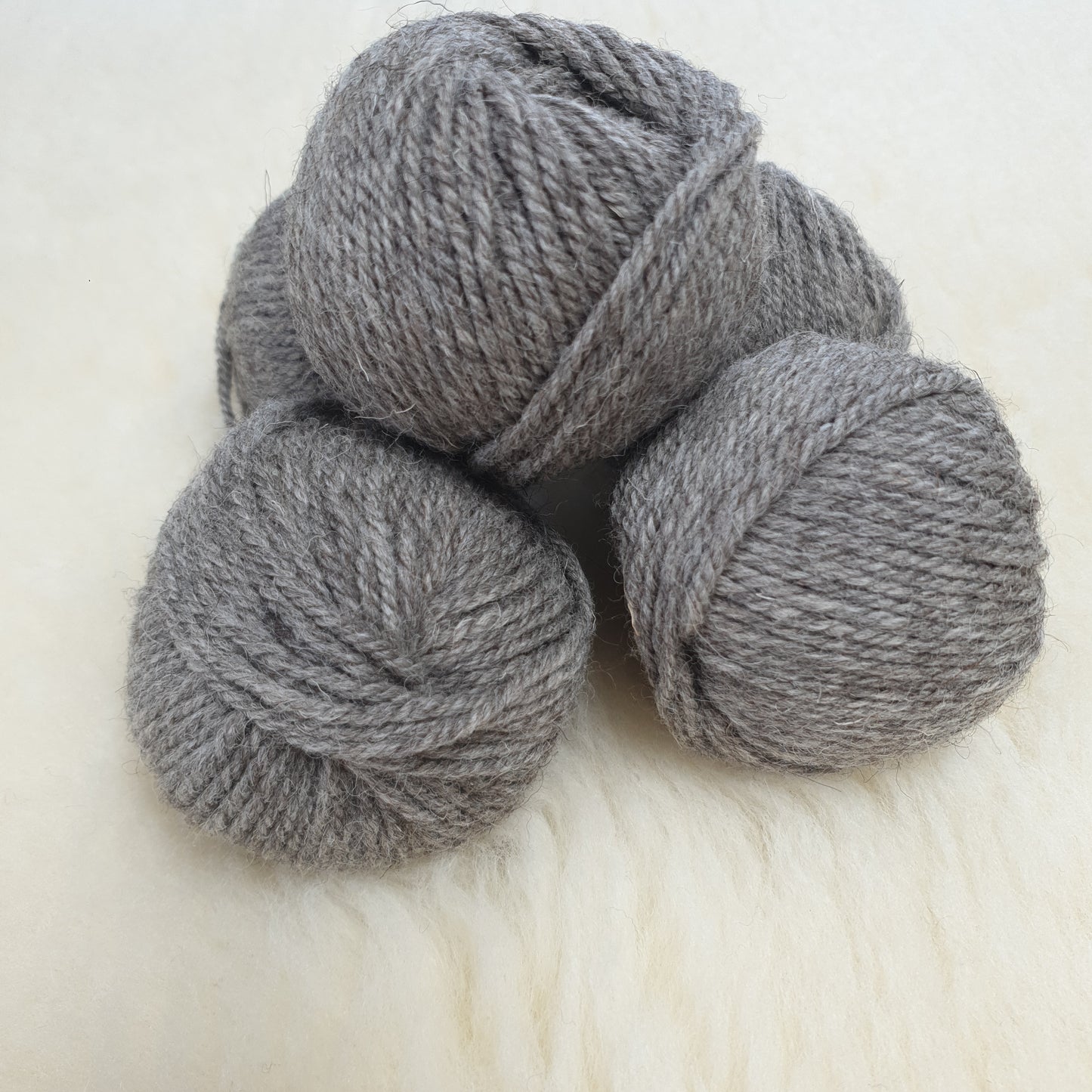 3ply Jacob yarn