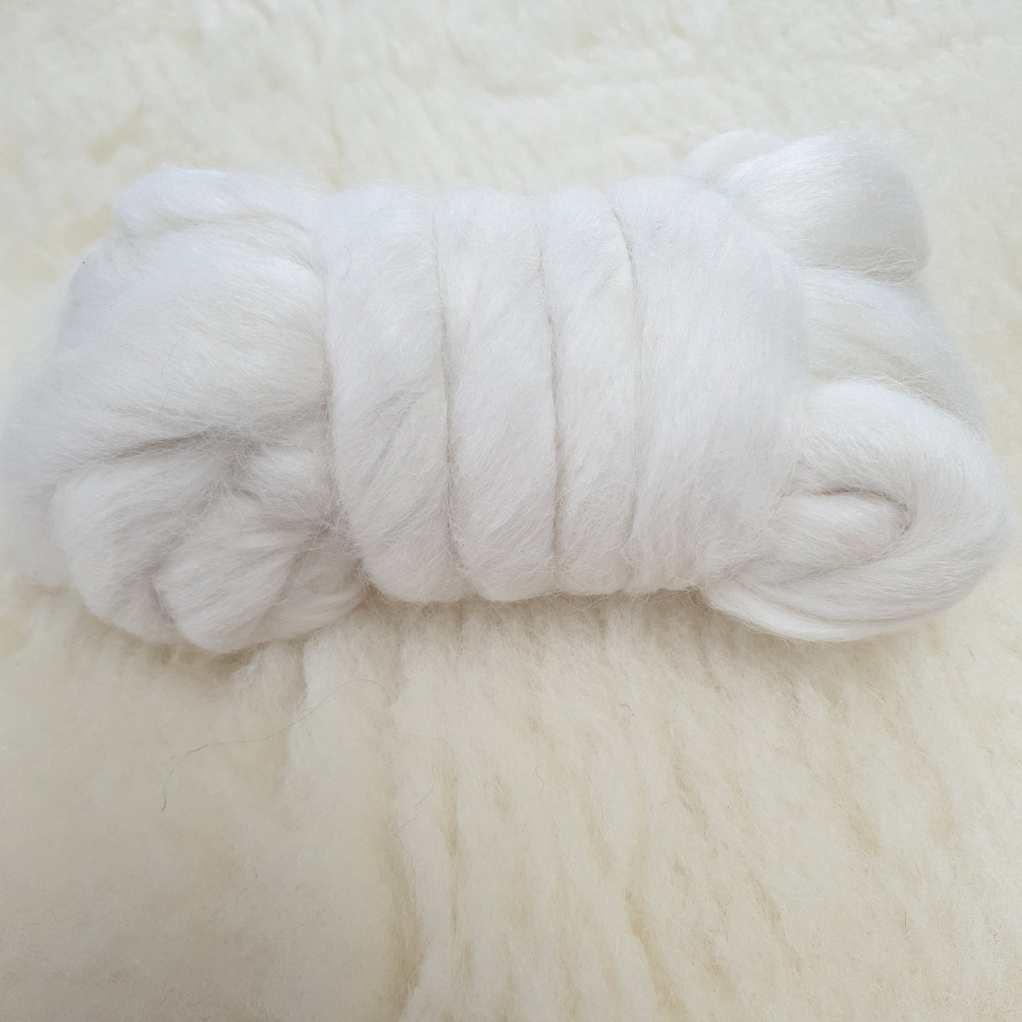 Cream Alpaca Tops / Roving